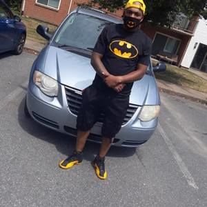 Meet your Posher, Devin